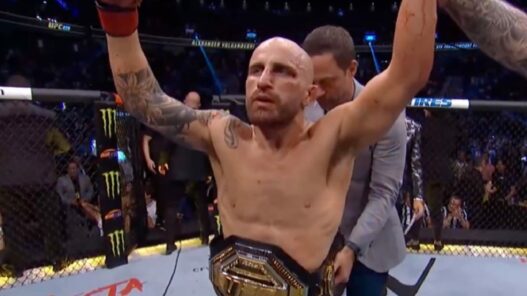 Volkanovski-Holloway