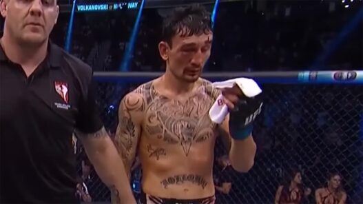 holloway r&eacute;agit lourde d&eacute;faite