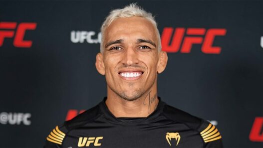 Charles Oliveira adversaire marquant