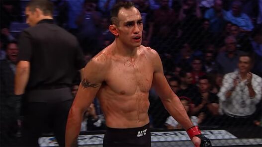Tony Ferguson rejoint équipe
