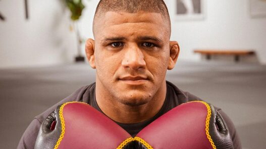 gilbert burns adversaire