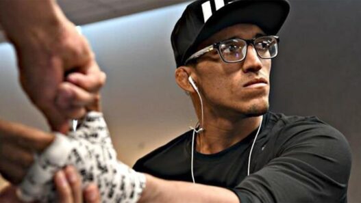 oliveira chance makhachev