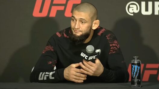 Khamzat Chimaev huées public