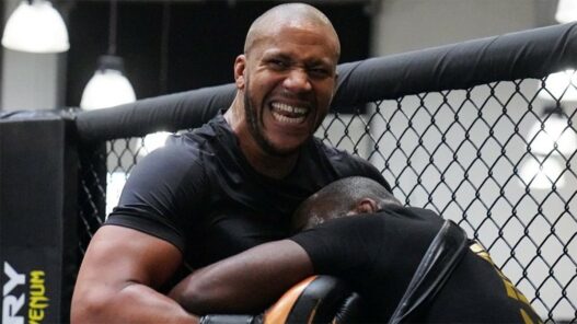 pression Ciryl Gane youtubeur