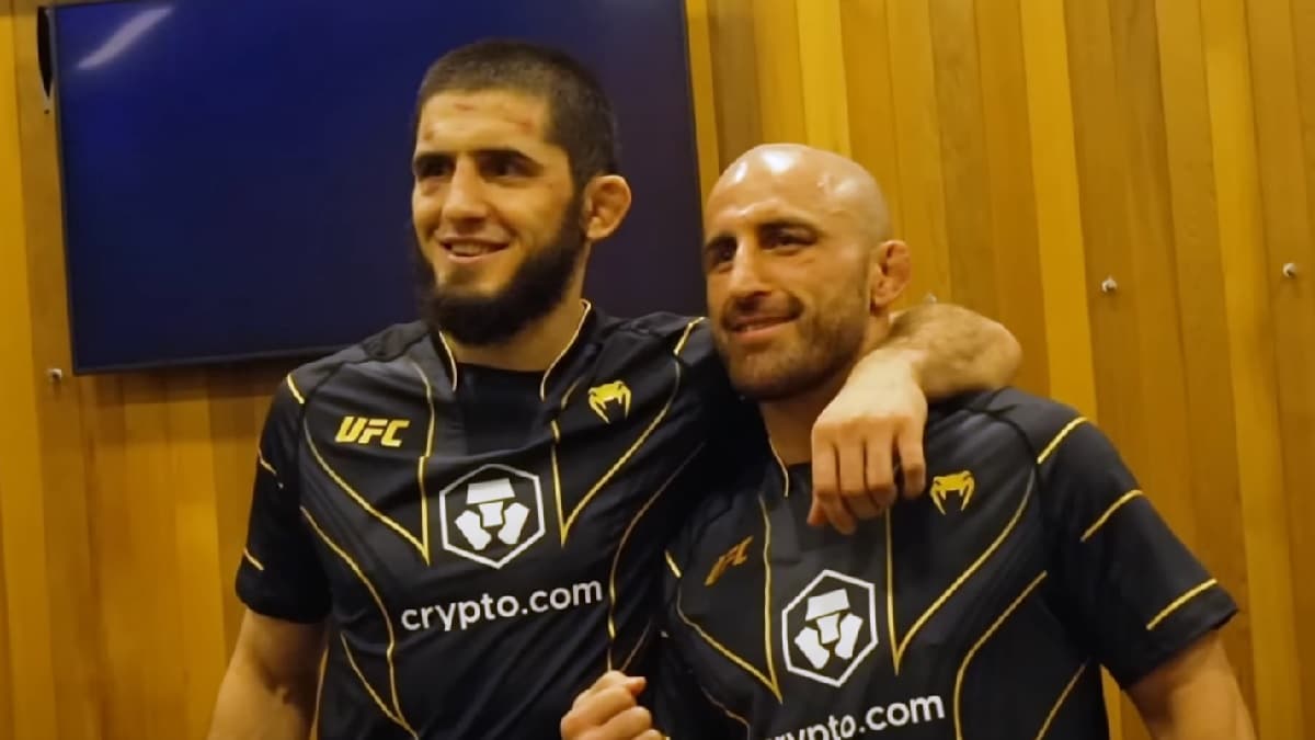 https://lasueur.com/wp-content/uploads/2023/02/Makhachev-Volkanovski.jpg