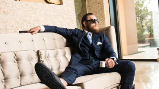 conor mcgregor apple