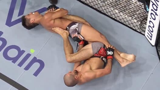 mokaev blessure craquements