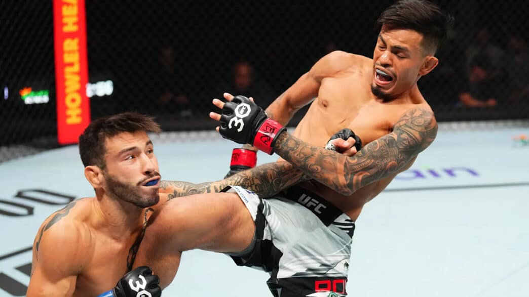 KO premier round genou