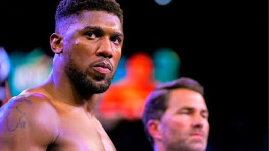 retour joshua repoussé