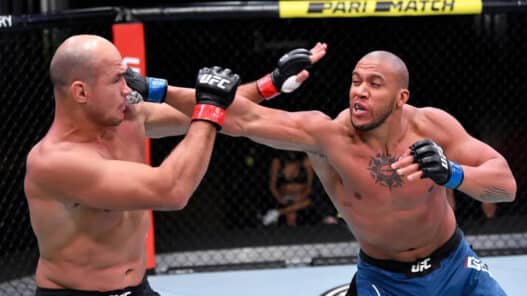 ancien ufc physique monstrueux