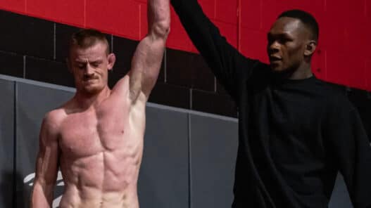 kevin jousset détruit adesanya