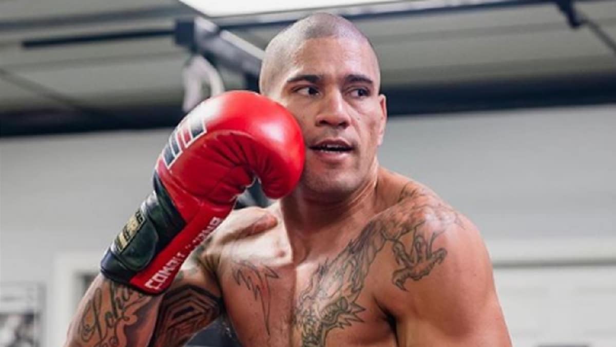 Alex Pereira Son physique monstrueux avant l'UFC 295