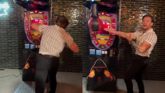 conor mcgregor machine coup de poing