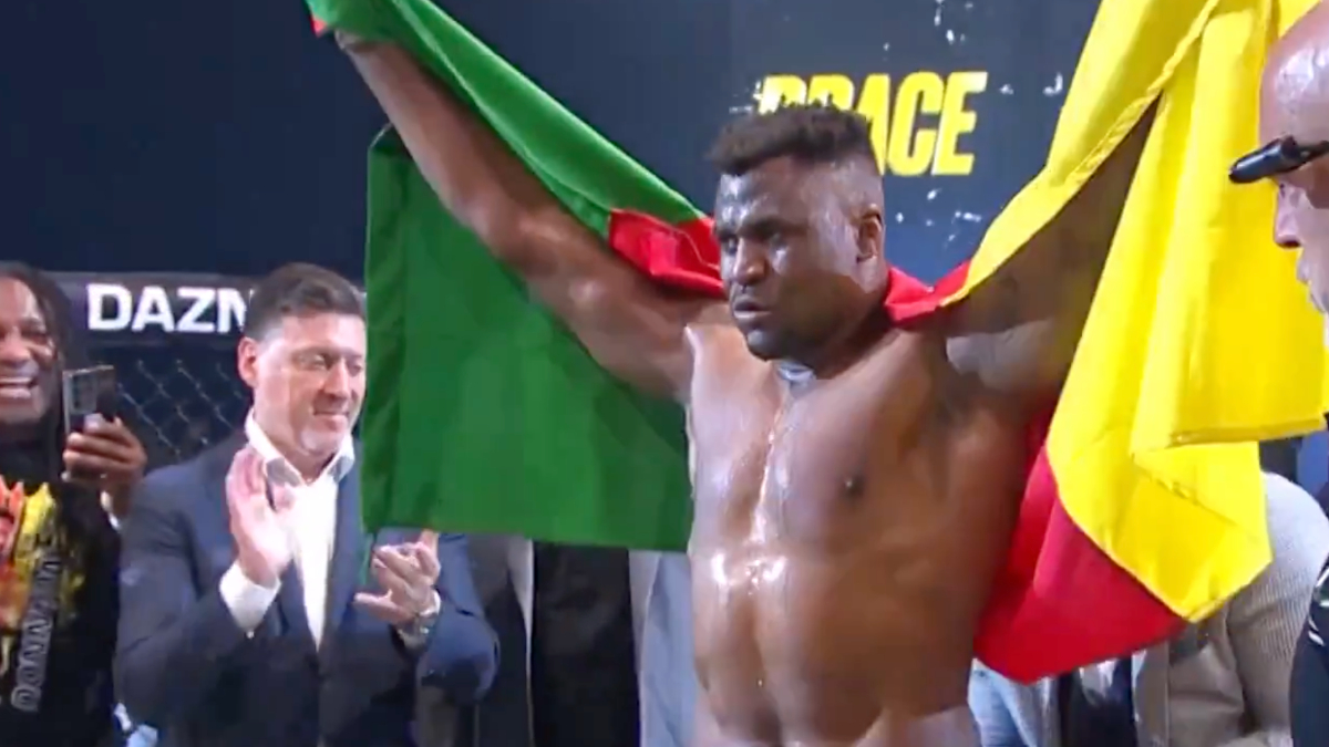 PFL - Francis Ngannou Explose Renan Ferreira Via KO Au Premier Round