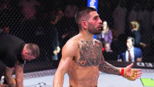 topuria déçu bonus 50 000