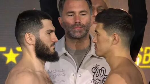 beterbiev bivol 2 face à face