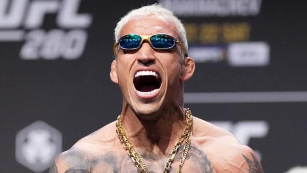 charles oliveira histoire