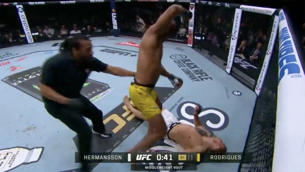 UFC 317 - Le Robocop brésilien met un KO de l'espace !