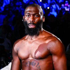 cédric doumbé allume le MMA Français