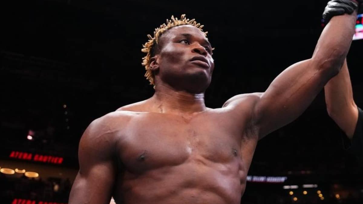 https://lasueur.com/wp-content/uploads/2025/09/mini-ngannou-ufc-320.jpeg