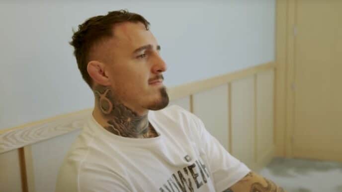 tom aspinall defend heavyweight critiques