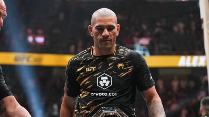 Alex Pereira UFC 320 blessure