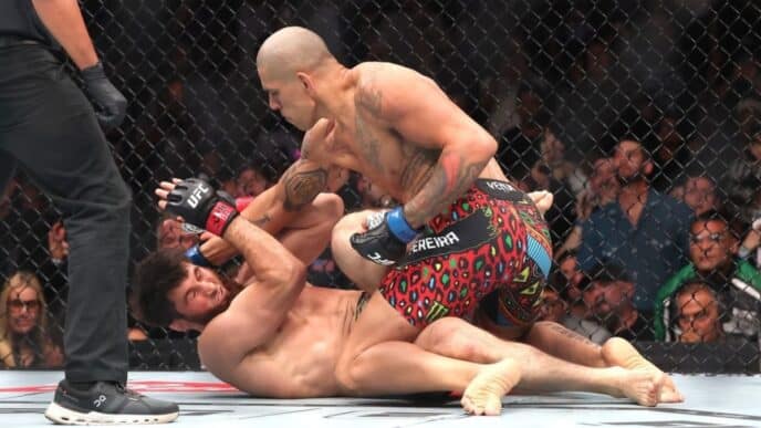 magomed ankalaev sort silence defaite ufc 320