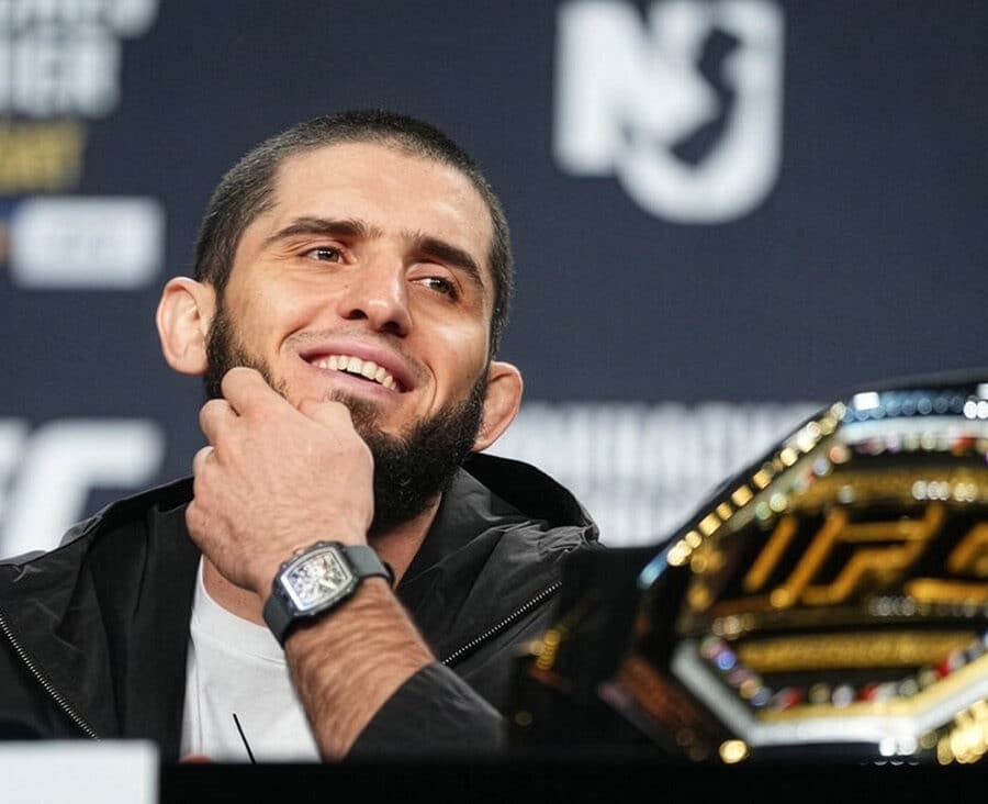 La nouvelle montre à 550 000$ d'Islam Makhachev