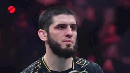 insolite makhachev ufc 322