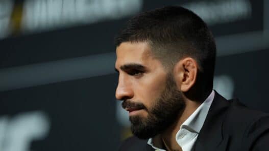 retour ilia topuria ufc douche froide