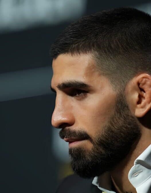 retour ilia topuria ufc douche froide