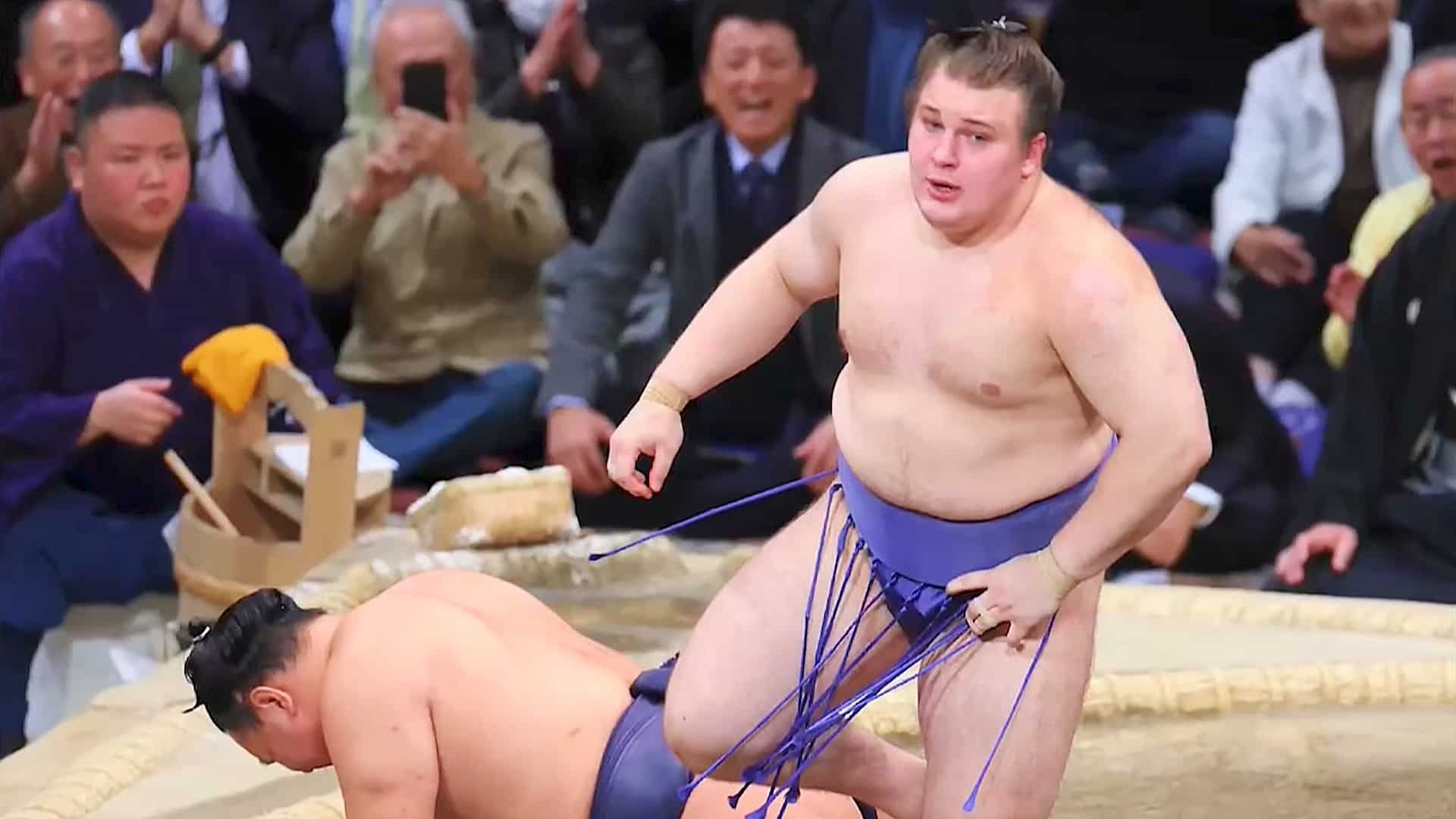https://lasueur.com/wp-content/uploads/2025/12/Danylo-Yavhusishyn-sumo-140kg.jpg