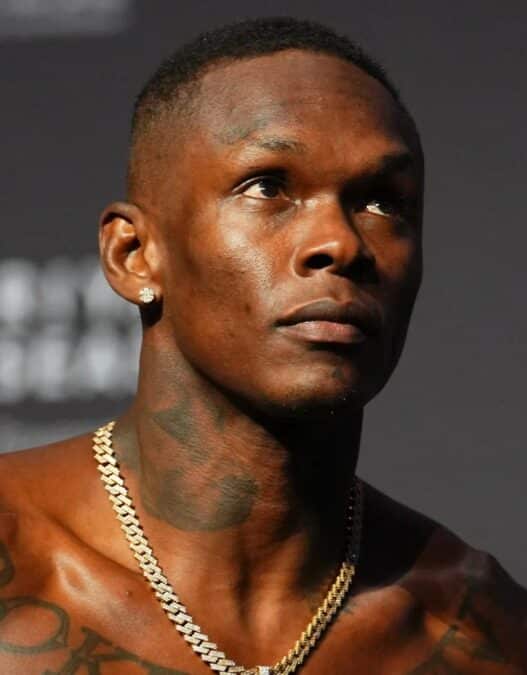 adesanya changement radical retour