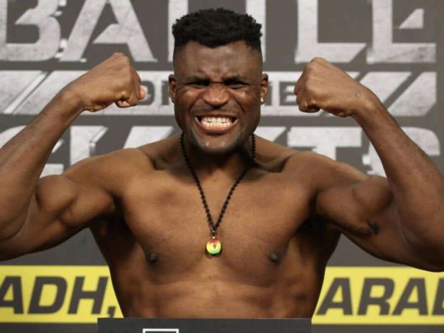 francis ngannou contraint retour mma