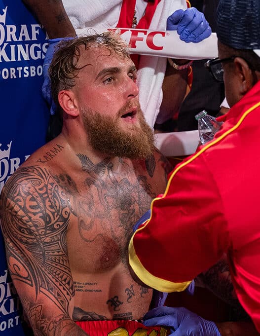 Jake Paul suspendu indéfiniment après son KO face à Anthony Joshua