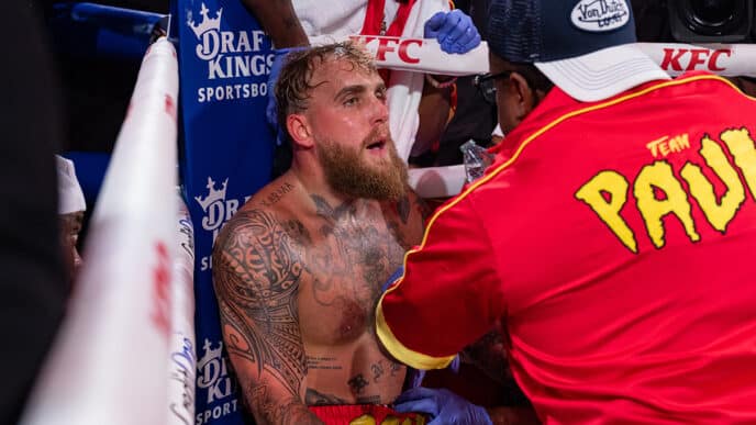 Jake Paul suspendu indéfiniment après son KO face à Anthony Joshua