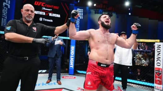 UFC – Qui est Rizvan Kuniev, la nouvelle machine aux portes du top 5 de la catégorie reine ?