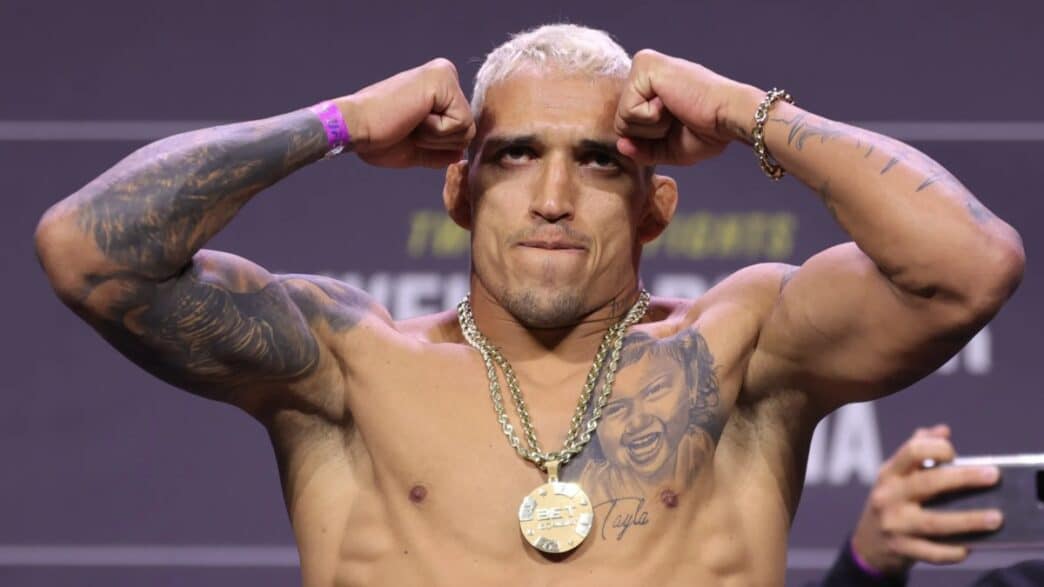 charles oliveira physique ufc 326
