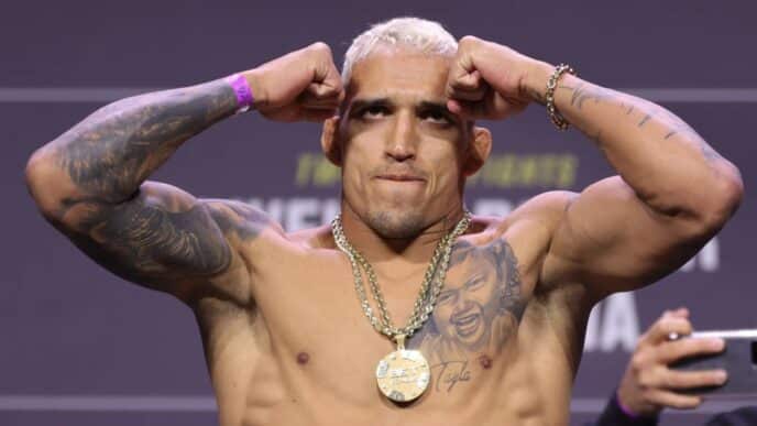 charles oliveira physique ufc 326