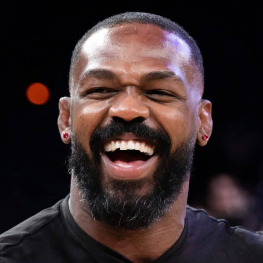 ngannou salaire jon jones maison blanche