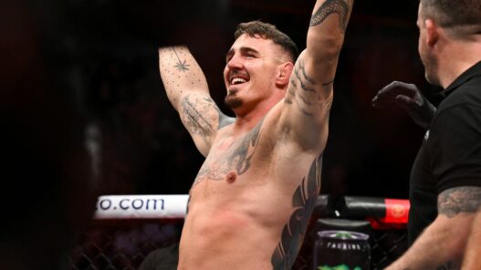 Tom Aspinall monte au classement P4P de l’UFC, sans combattre