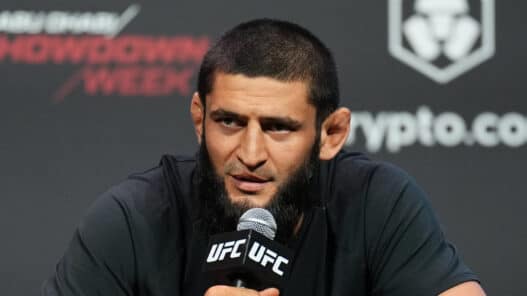 Khamzat Chimaev vs. Sean Strickland : gros scandale avant l’UFC 328