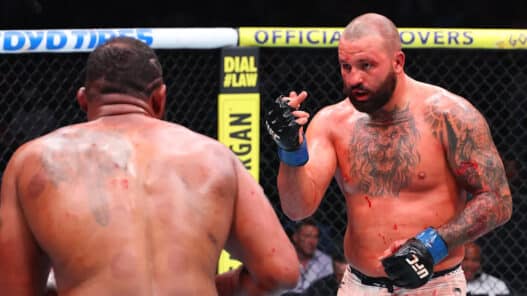 La météorite Josh Hokit crée la surprise au classement poids lourd de l’UFC