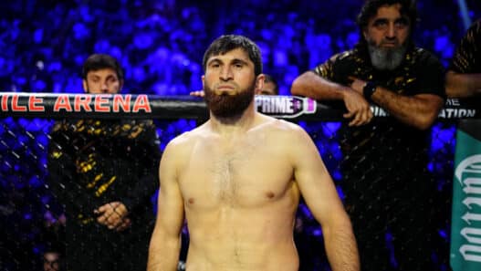 Magomed Ankalaev vise un dur à cuire pour son retour à l'UFC