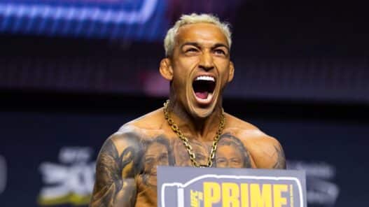 Charles Oliveira pourrait se battre à l’UFC Maison Blanche