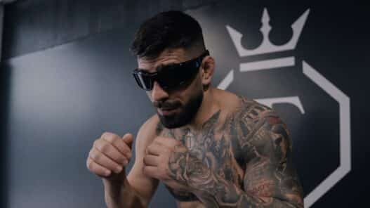 Ilia Topuria entraîne ses yeux grâce à la science avant l’UFC Maison Blanche