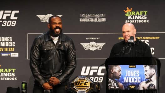 Jon Jones veut d&eacute;j&agrave; combattre ailleurs
