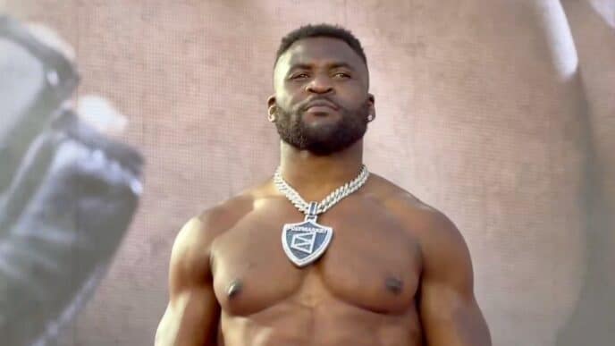physique monstrueux ngannou mvp mma