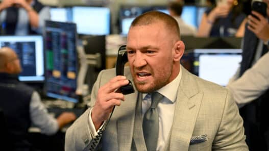 L&rsquo;entra&icirc;neur de Conor McGregor r&eacute;v&egrave;le le mensonge de son premier combat contre Max Holloway