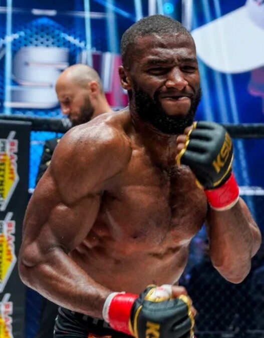 salahdine parnasse réagit signature ufc